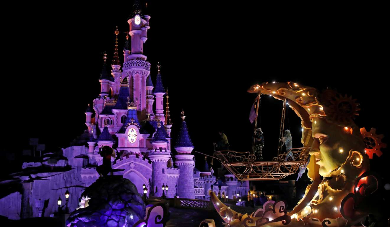 The Discover Imagination's Peter Pan Char is seen during a rehearsal for the Disney Stars on Parade, the new parade to celebrate the 25th anniversary of the park, on Plaza Garden in Disneyland Paris. Photo: Reuters