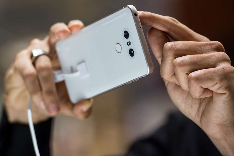 Dual rear-facing cameras on the back of the LG G6 smartphone. Photo: AFP