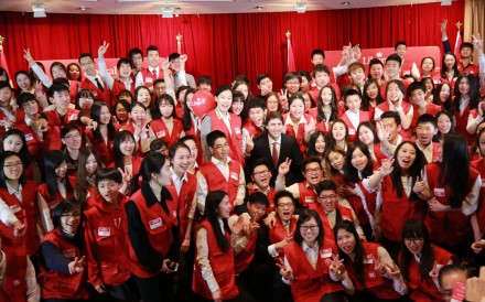 Justin Trudeau (centre) is surrounded by cheering members of the Tru-Youths United Association, a group that was based in Chinese corruption suspect Michael Ching Mo Yeung's office, at Vancouver's Floata restaurant on December 17, 2013. Two days earlier, an anonymous email warned the party that Ching was wanted by China for corruption. Photo: CNTVNA Justin Trudeau (centre) is surrounded by cheering members of the Tru-Youths United Association, a group that was based in Chinese corruption suspect Michael Ching Mo Yeung's office, at Vancouver's Floata restaurant on December 17, 2013. Two days earlier, an anonymous email warned the party that Ching was wanted by China for corruption. Photo: CNTVNA