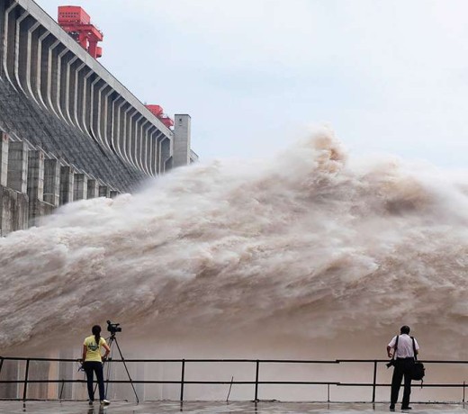 People observe water being discharged at the Three Gorges Dam, which spans the Yangtze River, in China’s central Hubei province. The river is expected to experience severe flooding this year. Photo: Xinhua People observe water being discharged at the Three Gorges Dam, which spans the Yangtze River, in China’s central Hubei province. The river is expected to experience severe flooding this year. Photo: Xinhua