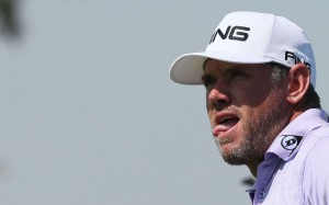 Lee Westwood handled the swirling winds to take a one-stroke lead after the first round of the DP World Tour Championship in Dubai. Photo: AFP