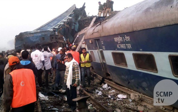 Dozens killed in India train crash