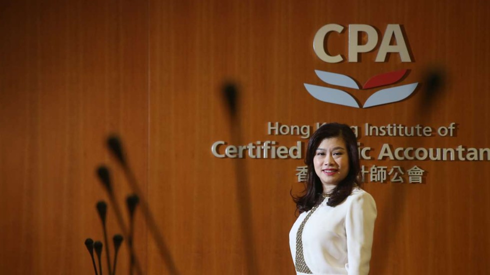 Hong Kong accountants agree to give up some regulatory powers but won’t