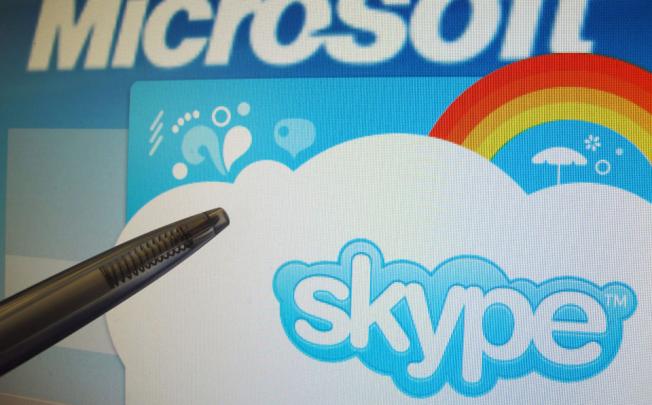 Skype service will replace Messenger online chat service in the first quarter of next year.
