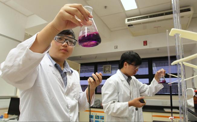 Science lessons often cover abstract ideas which can cause problems for ESL students. Photo: May Tse