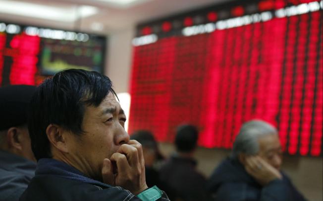 A recent study showed that 77 per cent of mainland retail investors have yet to make a profit on their shares. Photo: AP