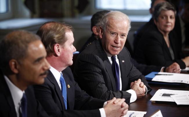 Vice President Joe Biden meets with law enforcement leaders to discuss gun control measures. Photo: NYT