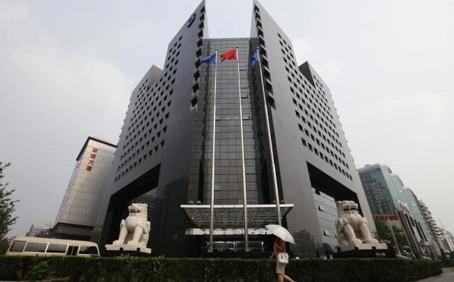 Mainland banks are not likely to have problems meeting watered-down liquidity rules. Photo: Reuters