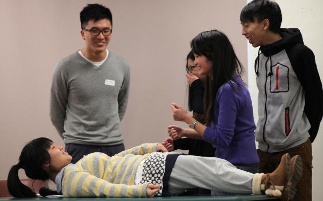 HKU medical students practise role play. Photo: Paul Yeung