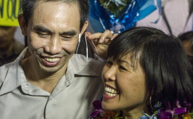 Human rights activist Nguyen Quoc Quan (left) with his wife Huong Mai Ngo. The US says Vietnam backsliding on human rights. Photo: AP