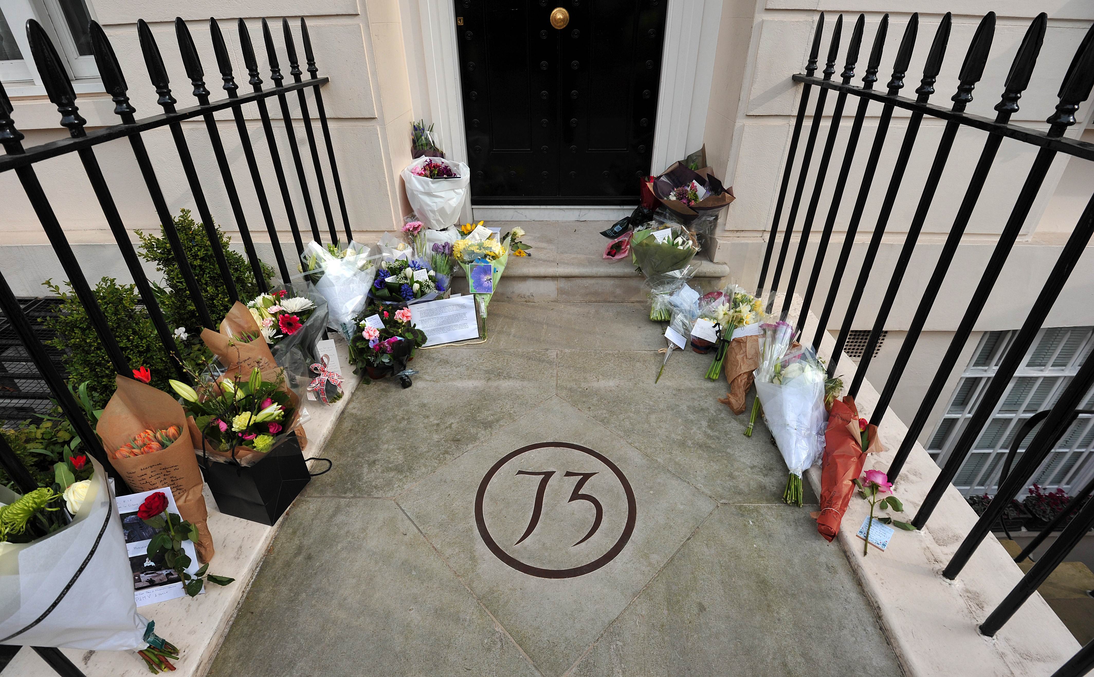 Floral tributes line the front steps of former British prime minister Margaret Thatcher in central London. Photo: AFP