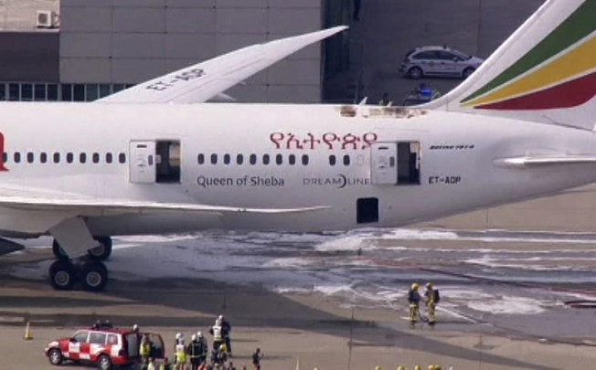 Heathrow closed both its runways to deal with the fire on board an Ethiopian Airlines Dreamliner on Friday. Photo: Reuters
