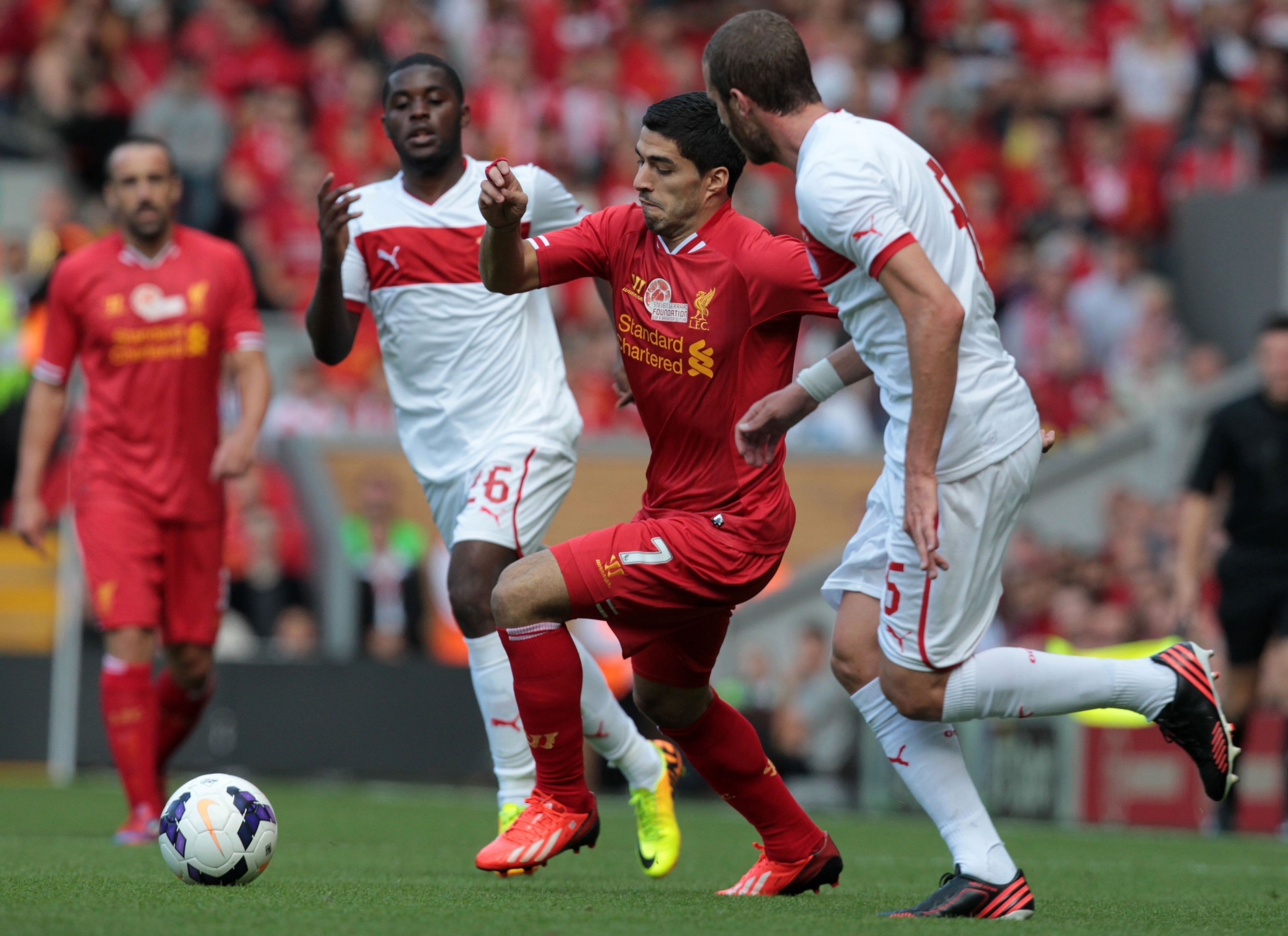 Liverpool's Uruguayan striker Luis Suarez (2nd right). Photo: AFP