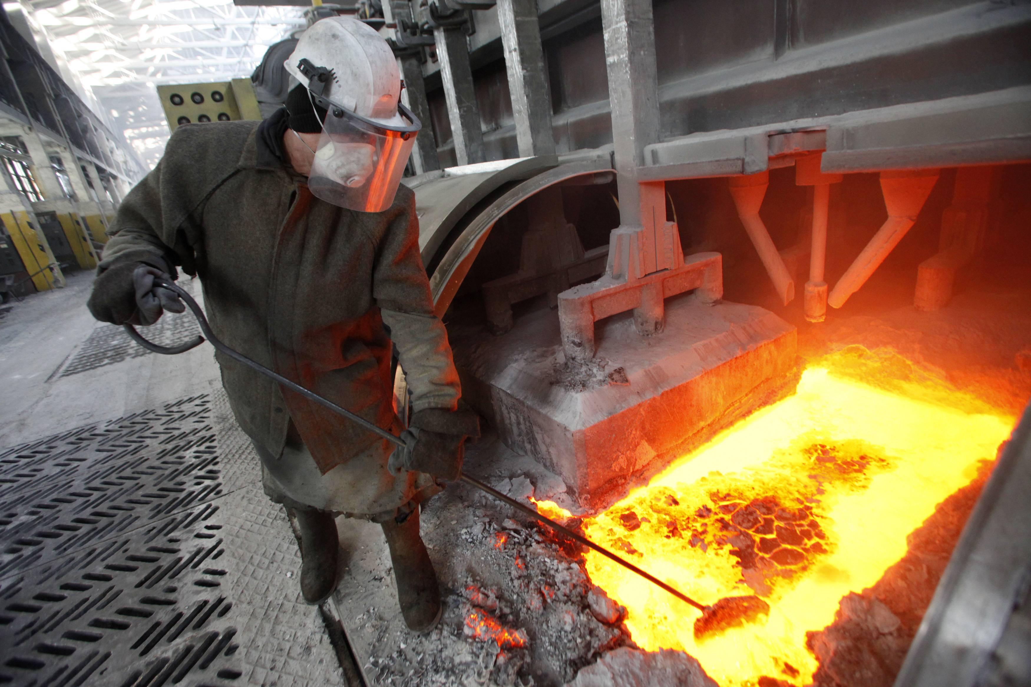 RUSAL , which competes with Alcoa, posted a recurring net loss of US$208 million in the June quarter. Photo: Reuters