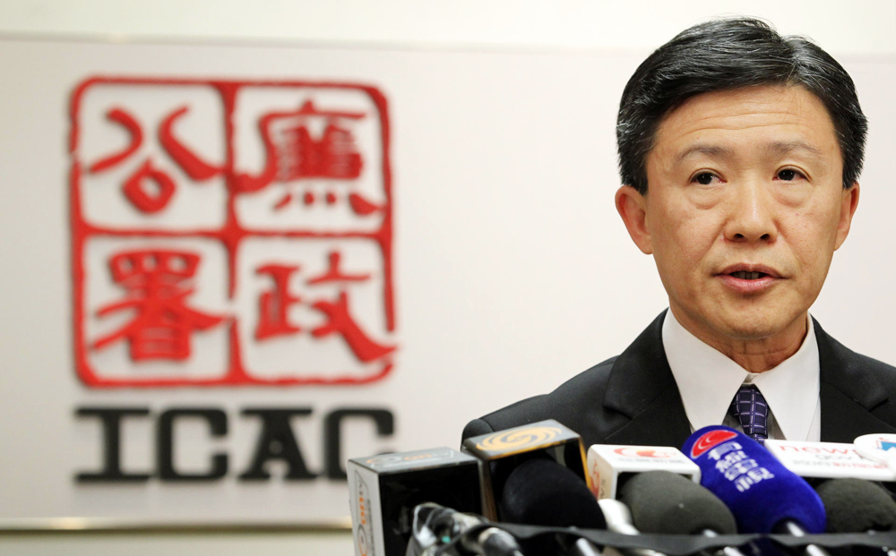 Current ICAC chief Simon Peh Yun-lu answers questions after the release of an independent report into his predecessor Timothy Tong’s lavish spending. Photo: K. Y. Cheng