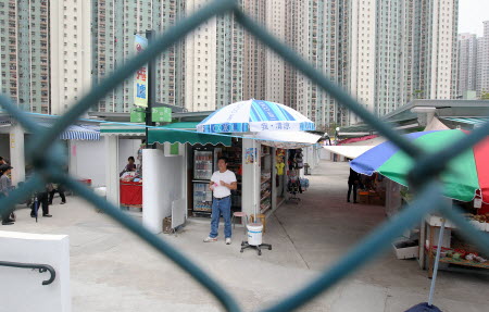 Tin Sau Market in Tin Shui Wai. Hawkers have been complaining about insufficient support from the government. Photo: Dickson Lee