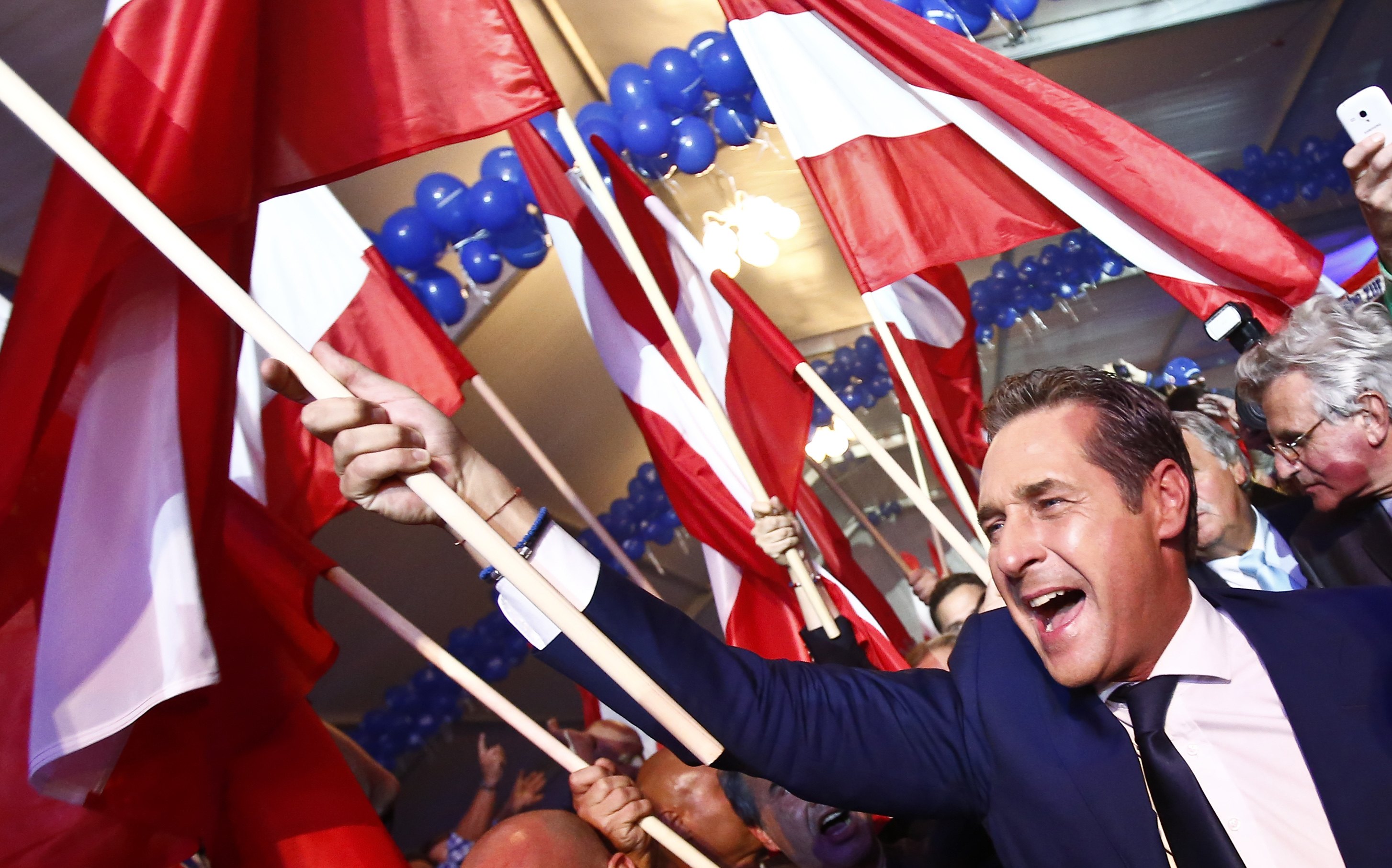 Head of the Freedom Party (FPOe) Heinz-Christian Strache celebrates with his supporters after the Austrian general election in Vienna. Photo: Reuters