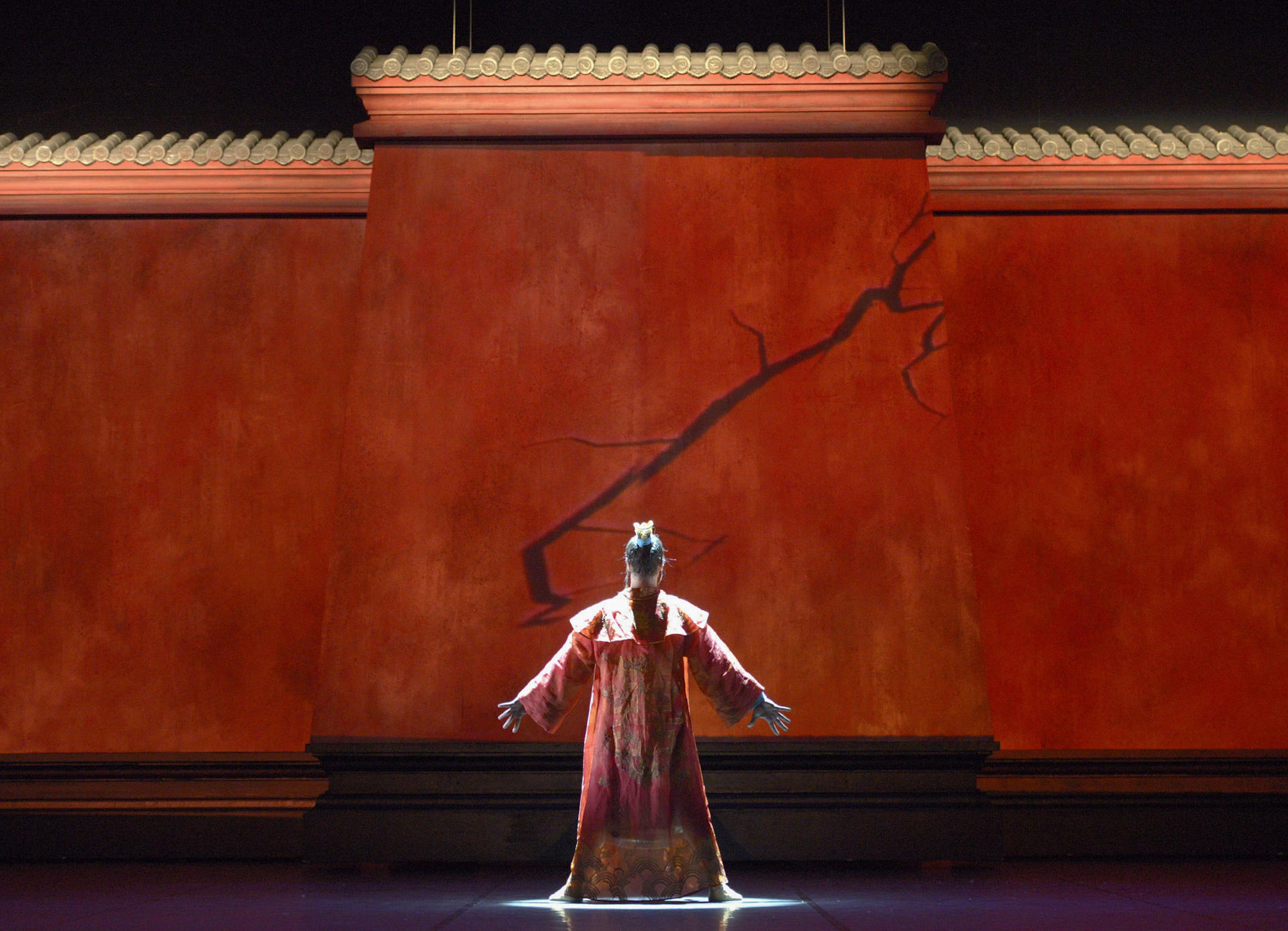 Choreographer Wang Xinpeng (below) reinterprets The Dream of the Red Chamber (above) for the Hong Kong Ballet. Photo: Dickson Lee