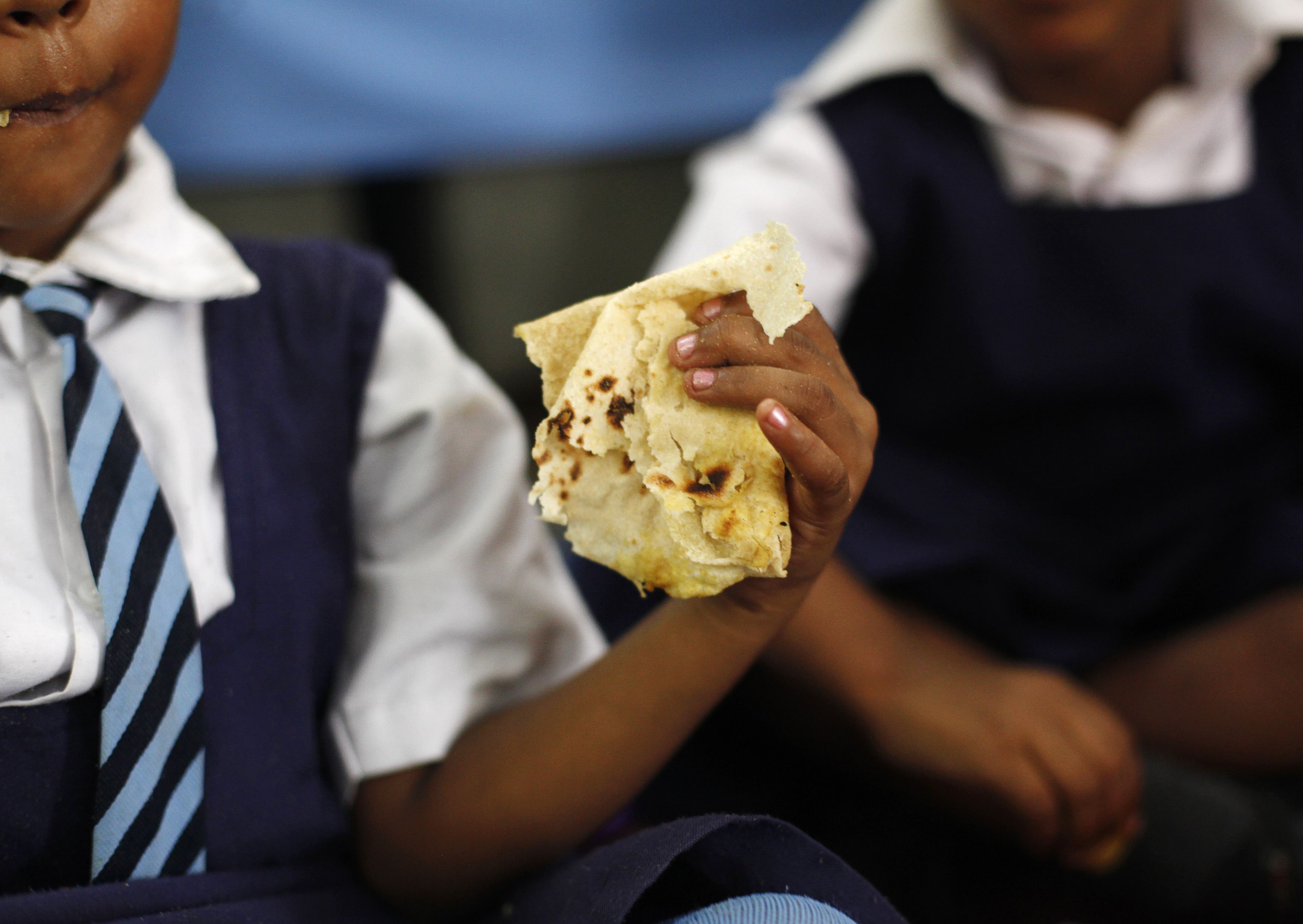 23 schoolchildren died from eating pesticide-contaminated lunches at school. Photo: Reuters