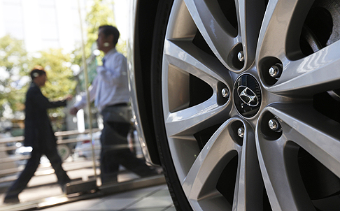 The Hyundai Motor logo on a wheel of a car at a dealership in Seoul. Photo: Reuters