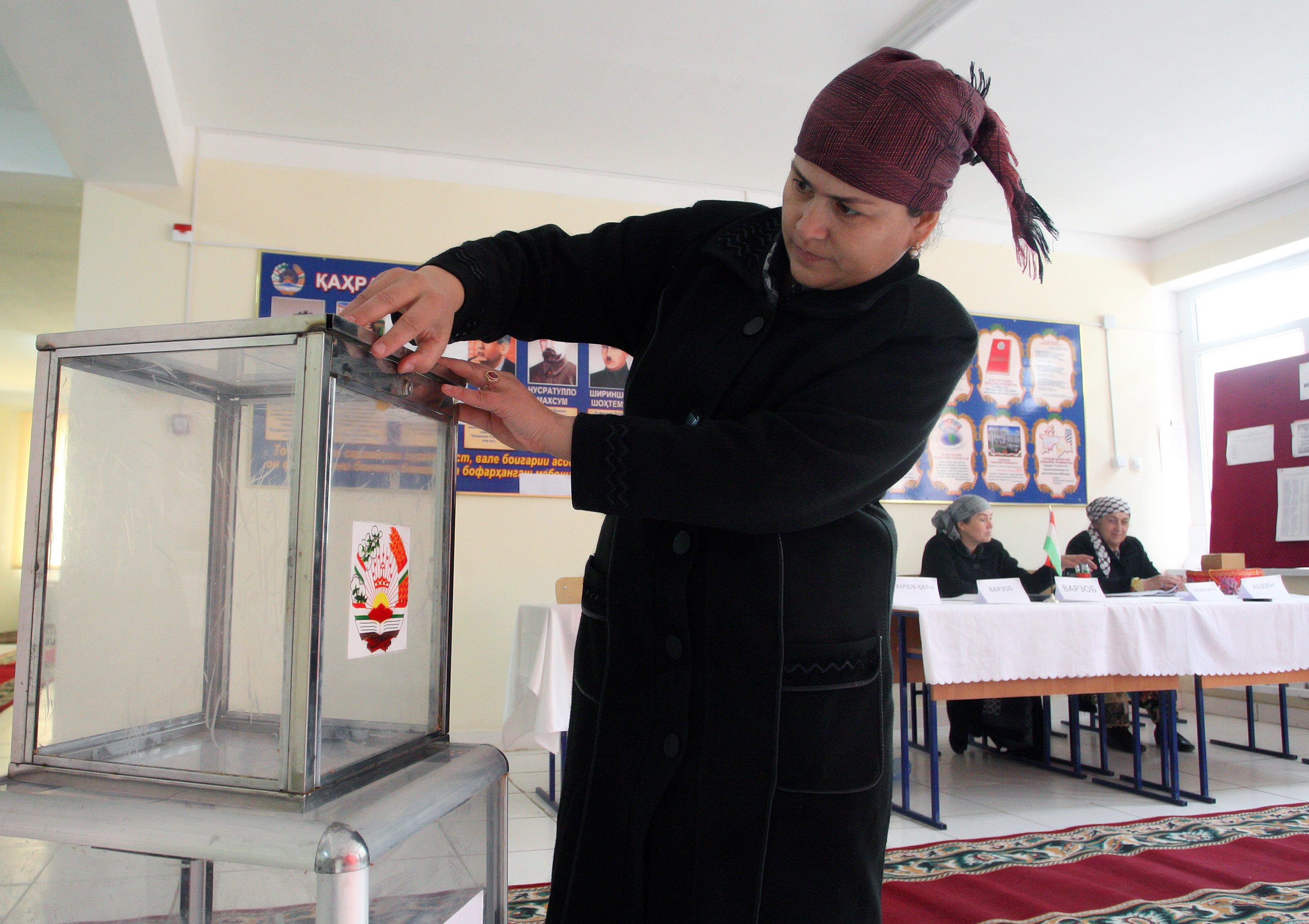 A ballot box is prepared at a polling station in Dushanbe, Tajikistan. Photo: EPA
