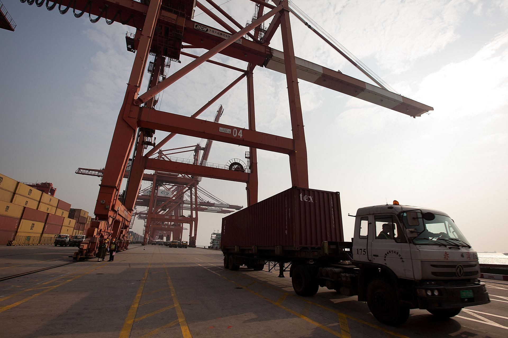 An accord with Guangdong Customs has been "helpful" for Hong Kong manufacturers during a dock strike earlier this year. Photo: Bloomberg