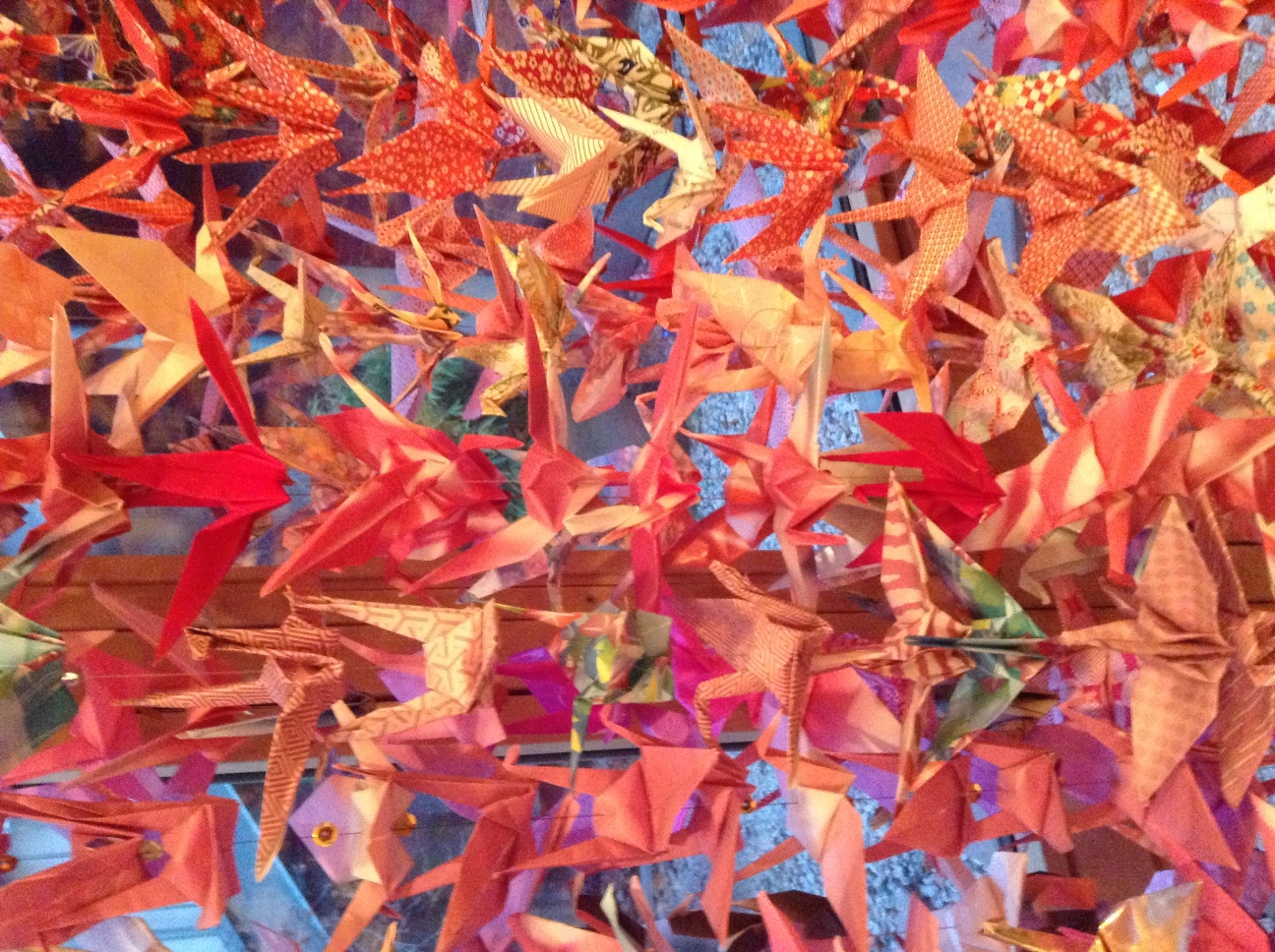 3500 paper cranes for hope inside the Smith Center for Healing. Photo: Amy Wu