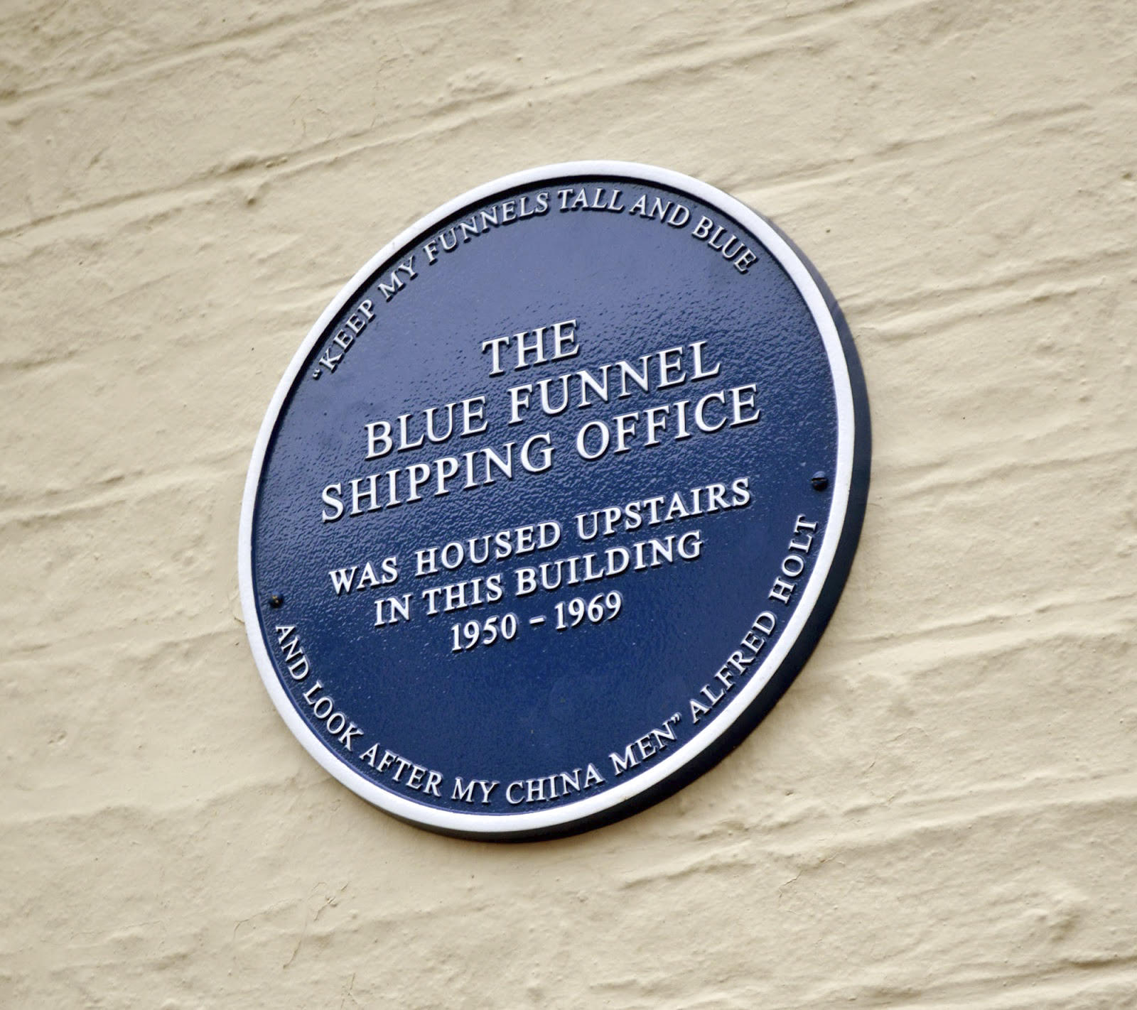 A plaque commemorating Chinese seamen who worked for the Blue Funnel shipping company, on Nelson Street, Liverpool. Photo: P.H. Chan