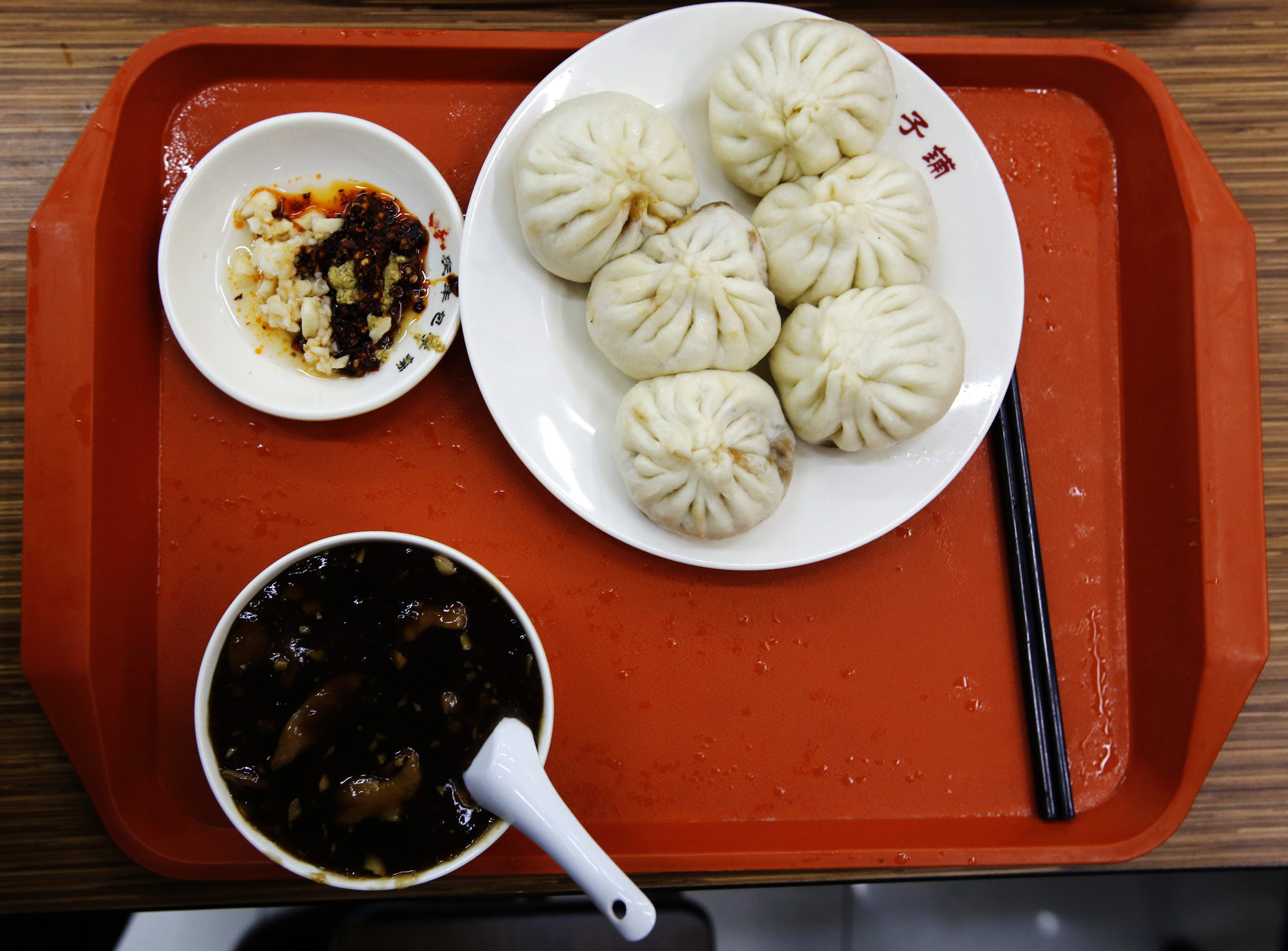 A serving of food at a Qingfeng chain restaurant in Beijing similar to what Chinese President Xi Jinping ate when he visited on Saturday, is pictured at the Qingfeng steamed buns restaurant in Beijing. Photo: Reuters
