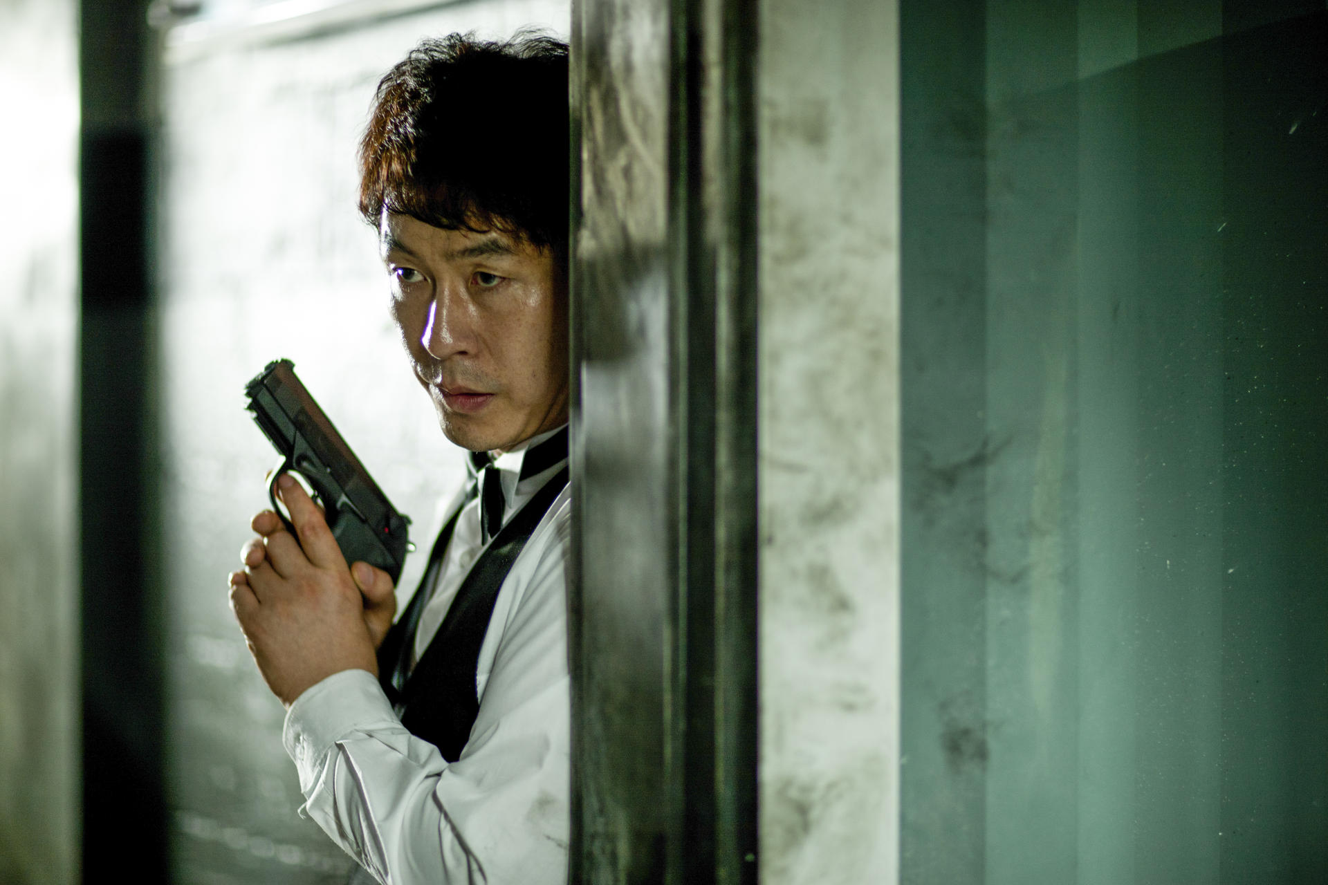 Sol Kyung-gu plays a South Korean agent in The Spy: Undercover Operation.