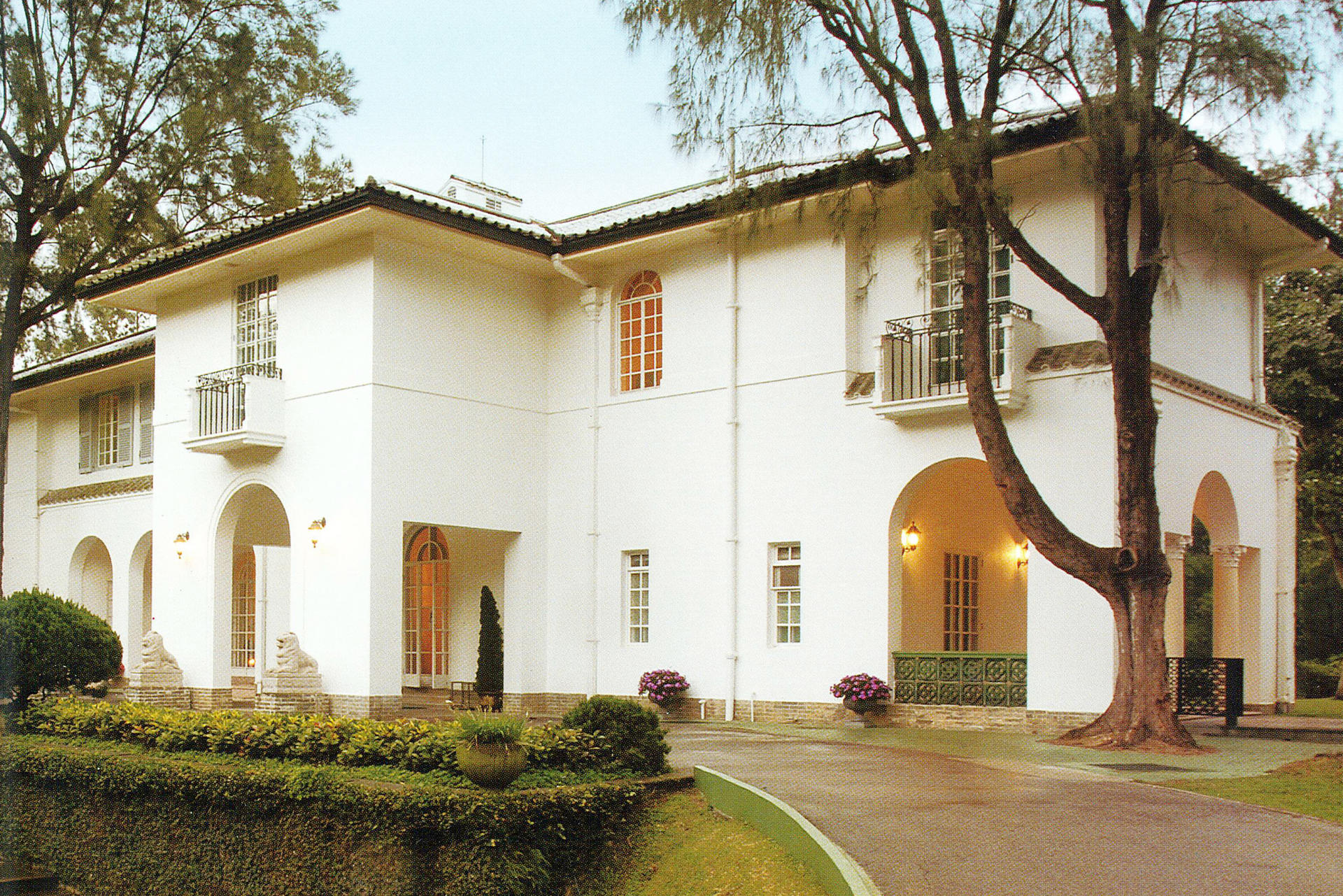 Fanling Lodge was built as a summer home for colonial governors in 1934 and is now used by the chief executive. Photo: SCMP Pictures