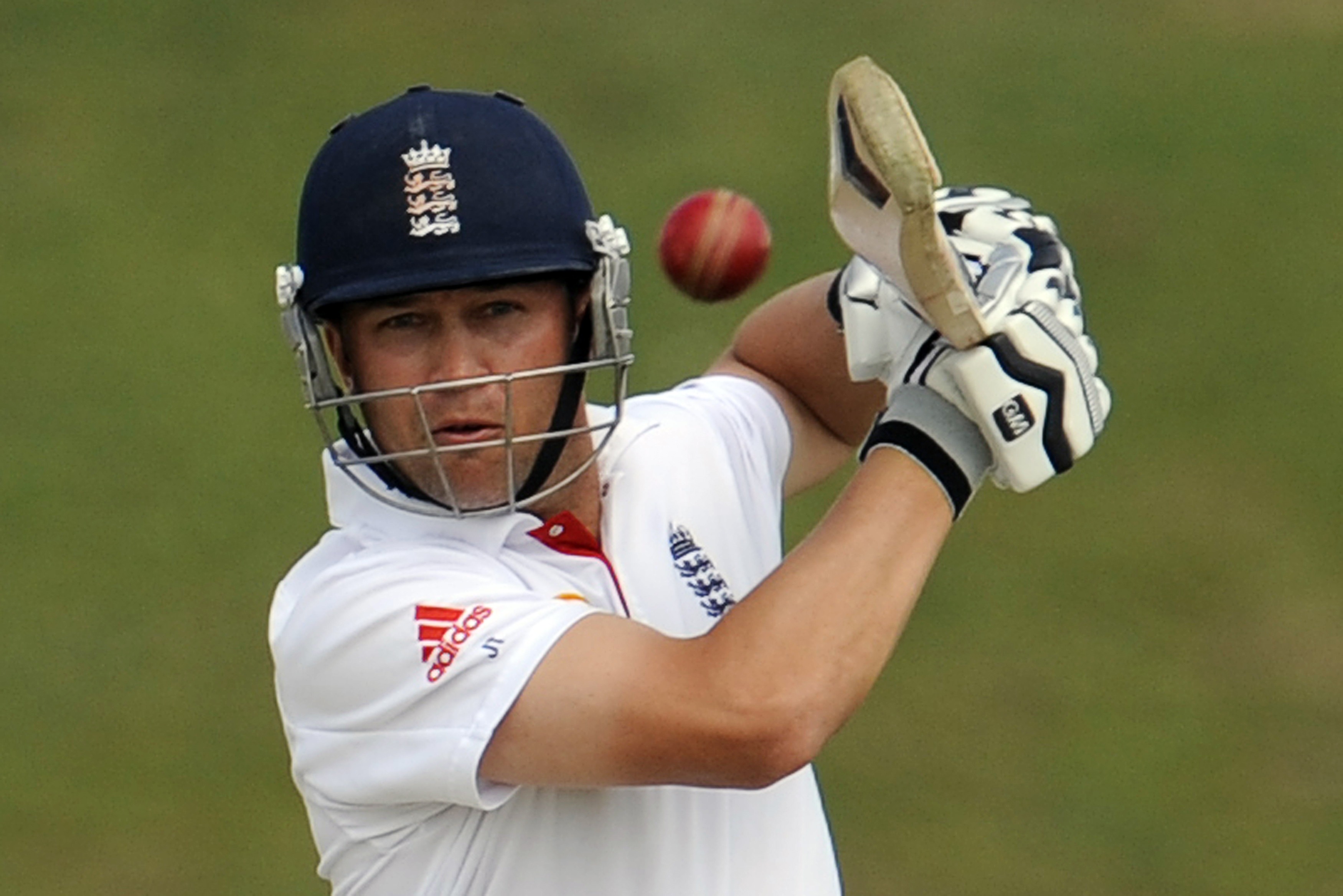 Jonathan Trott is ready to come back to cricket, six months after he abruptly left the England squad during the Ashes tour of Australia. Photo: Reuters