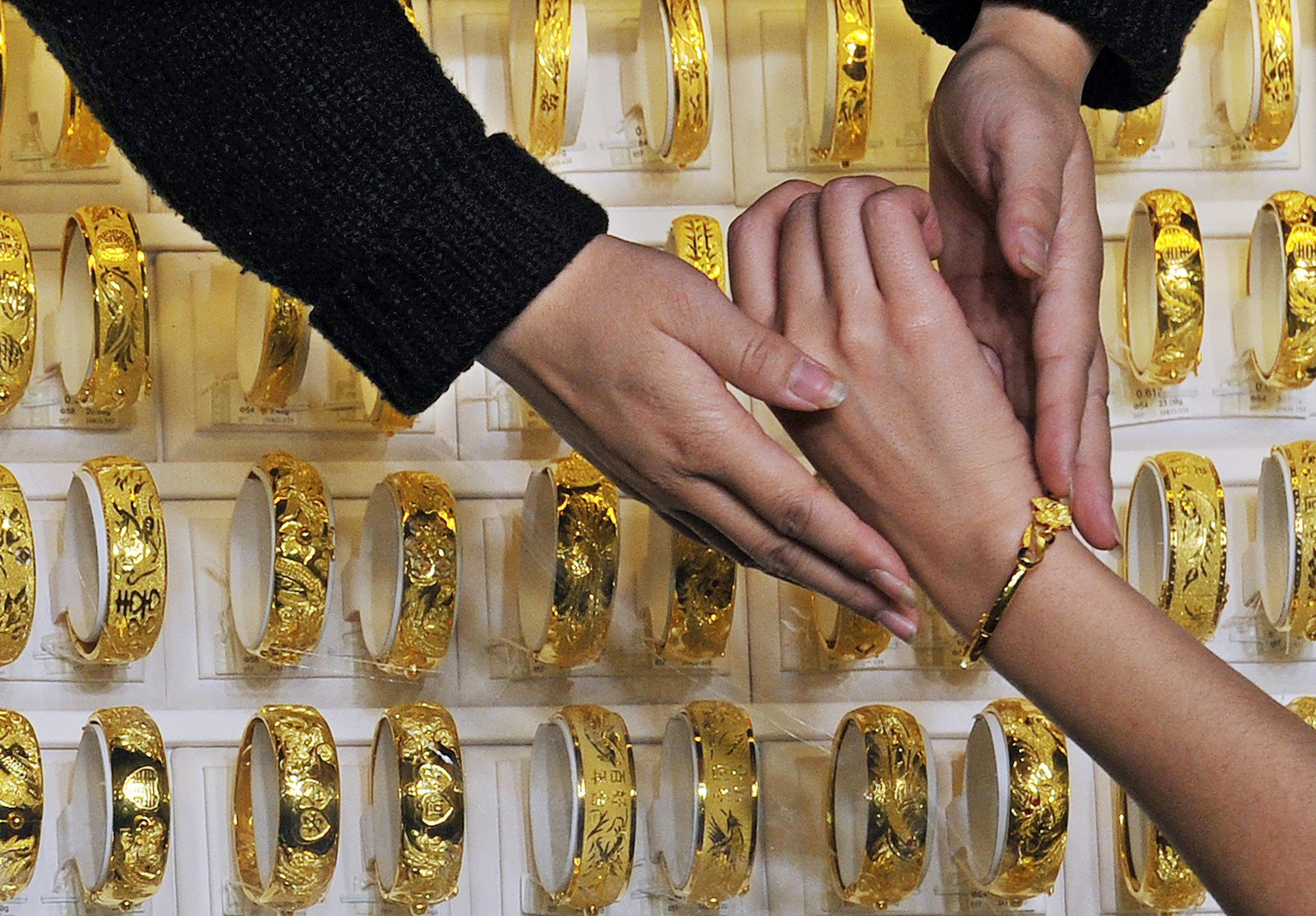 Ситуация на золотом рынке. Золотые украшения. Иранское золото. Иранские золотые украшения. Золотые украшения для женщин.