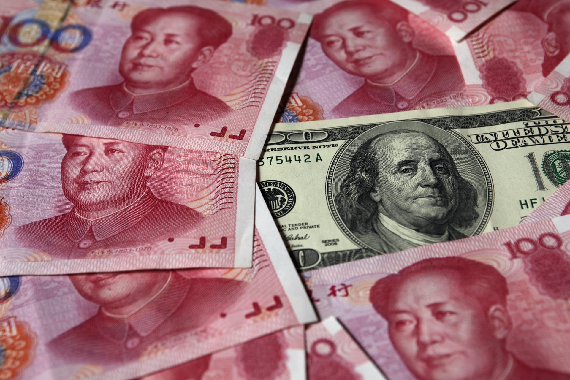 For the yuan to overtake the US dollar as a major world currency, Beijing has to make far-reaching reforms to its capital controls. Photo: Reuters