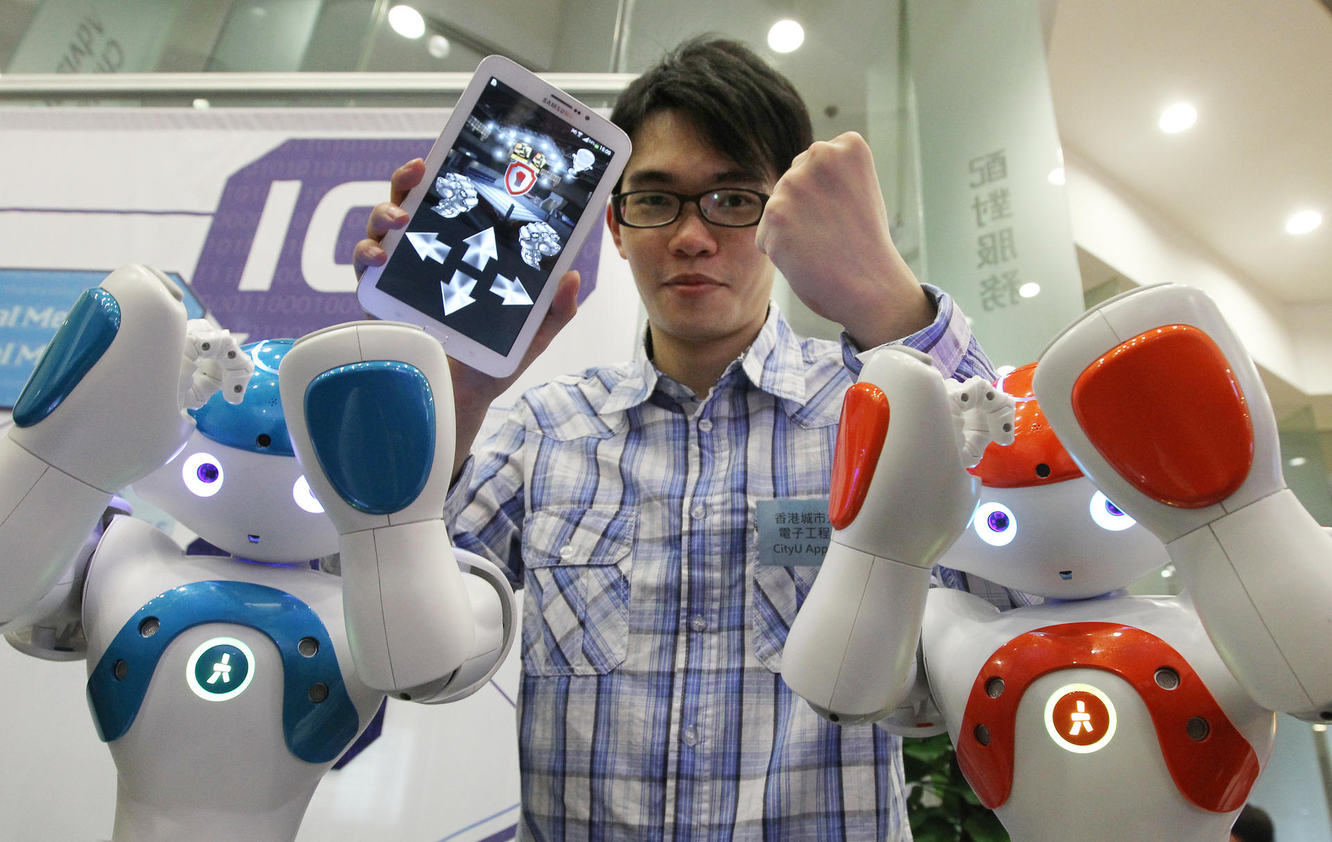City University student Chan Kwong-hing's app allows him to control a robot. Photo: Edward Wong