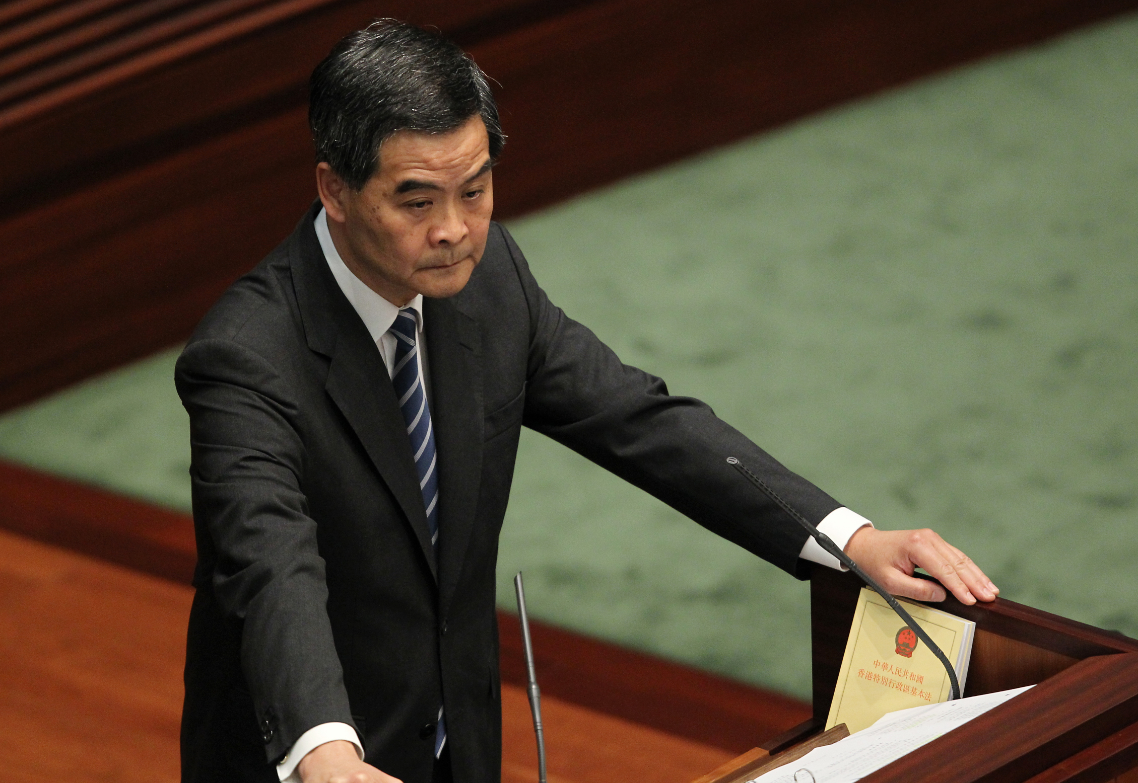 Leung Chun-ying writes to Legco president over unruly sessions