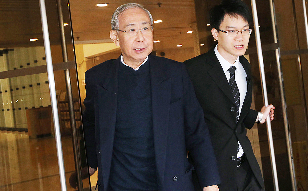 Former Chief Secretary Rafael Hui Si-yan leaves the High Court in Admiralty. Photo: David Wong