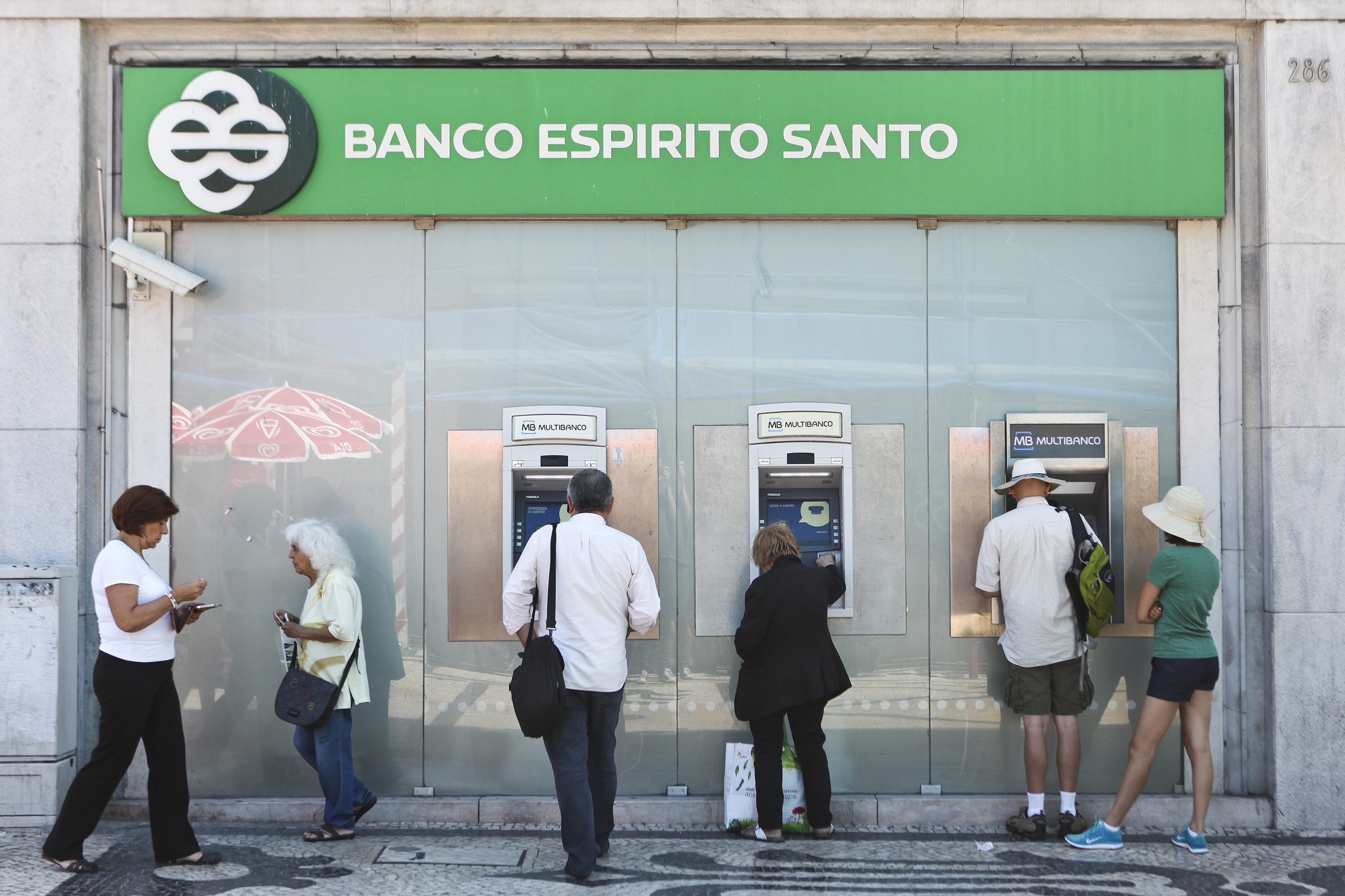 Espirito Santo Financial Group, the largest shareholder in Banco Espirito Santo, suspended trading in its shares and bonds, citing "material difficulties" at parent company ESI. Photo: EPA