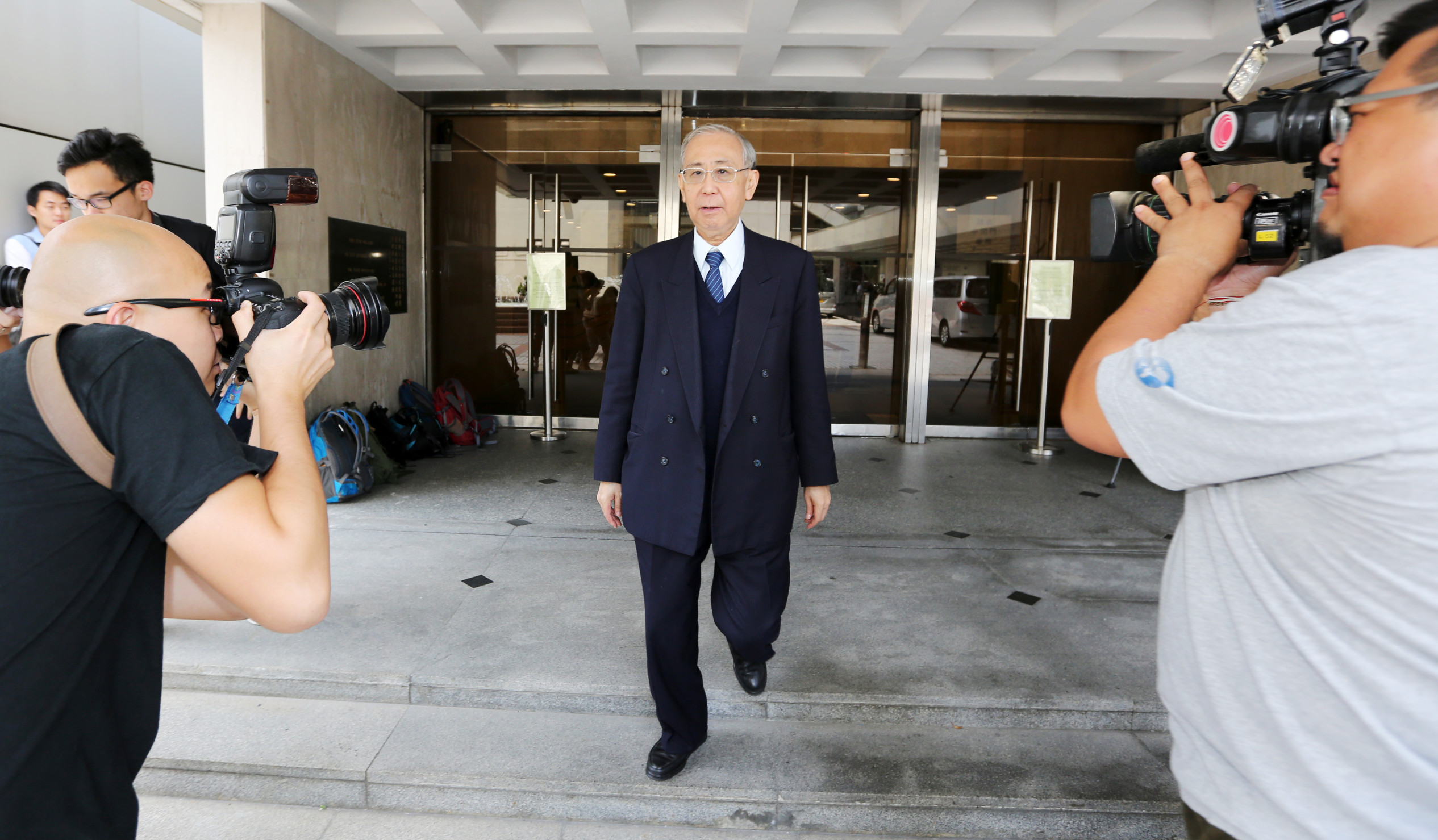 Rafael Hui Si-yan leaves the High Court in Admiralty. Photo: Felix Wong