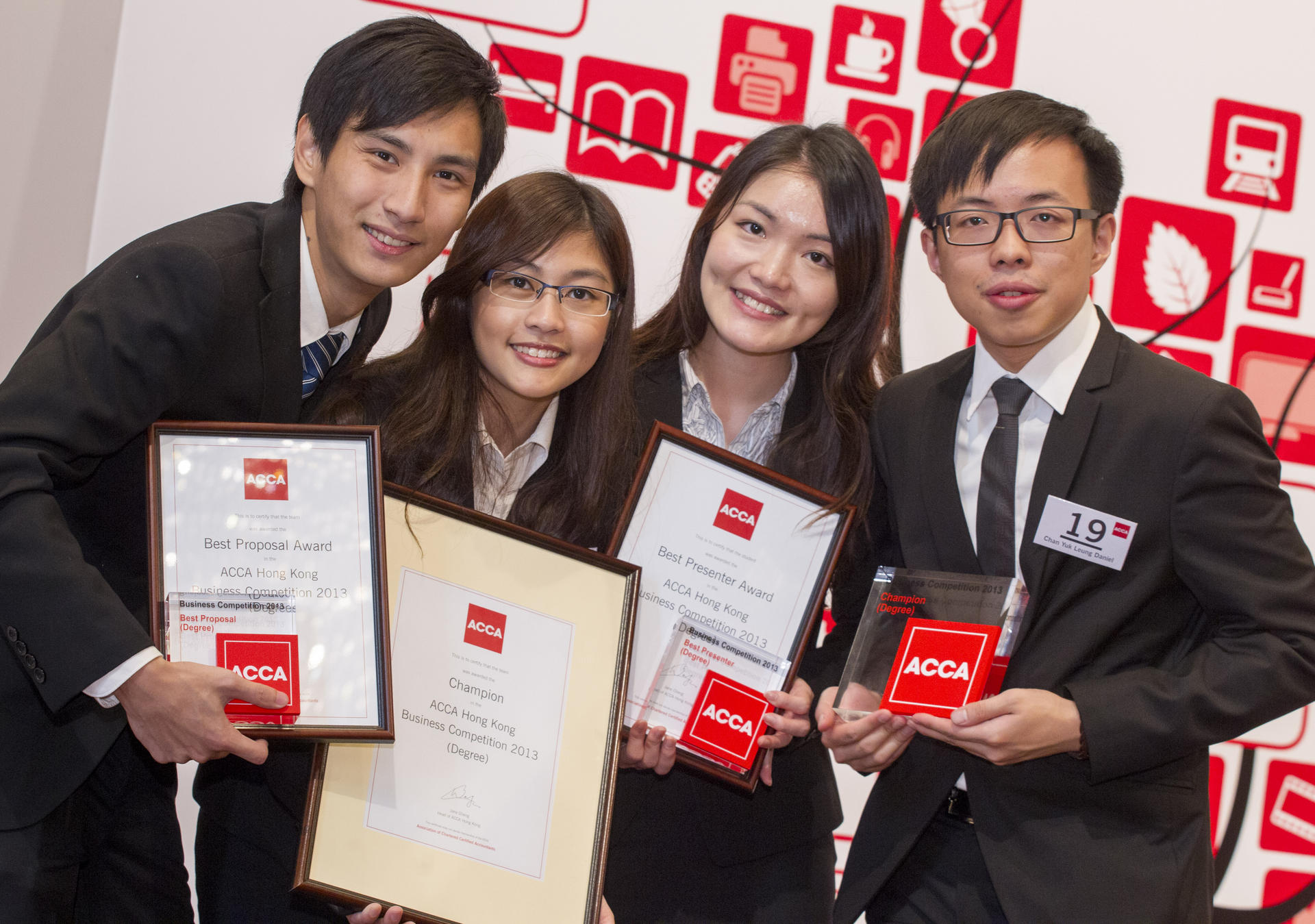 City University, the champion team of the 2013 ACCA Business Competition.