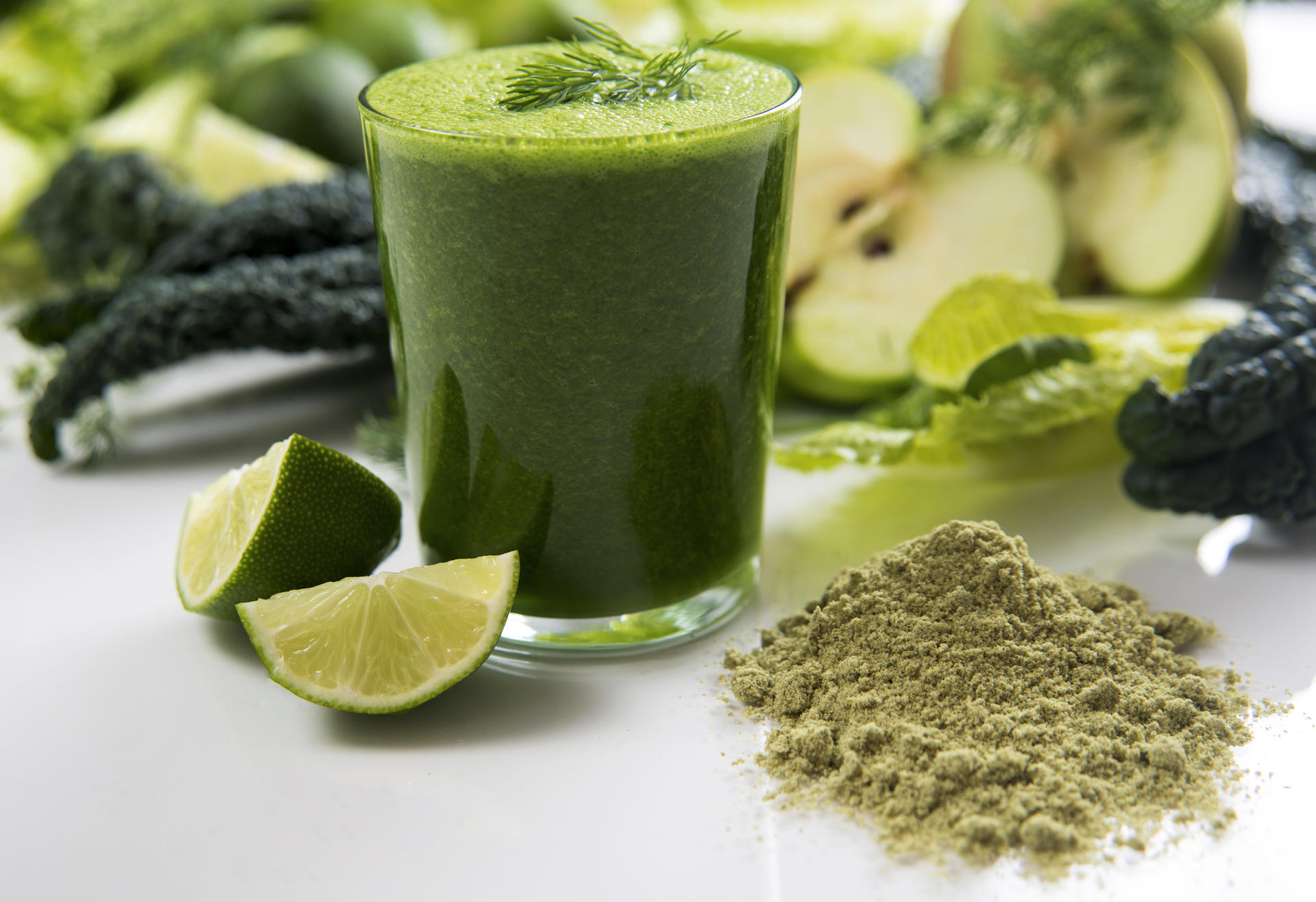 A smoothie made from organic greens, fruits and spirulina powder will kick-start your body's metabolism.