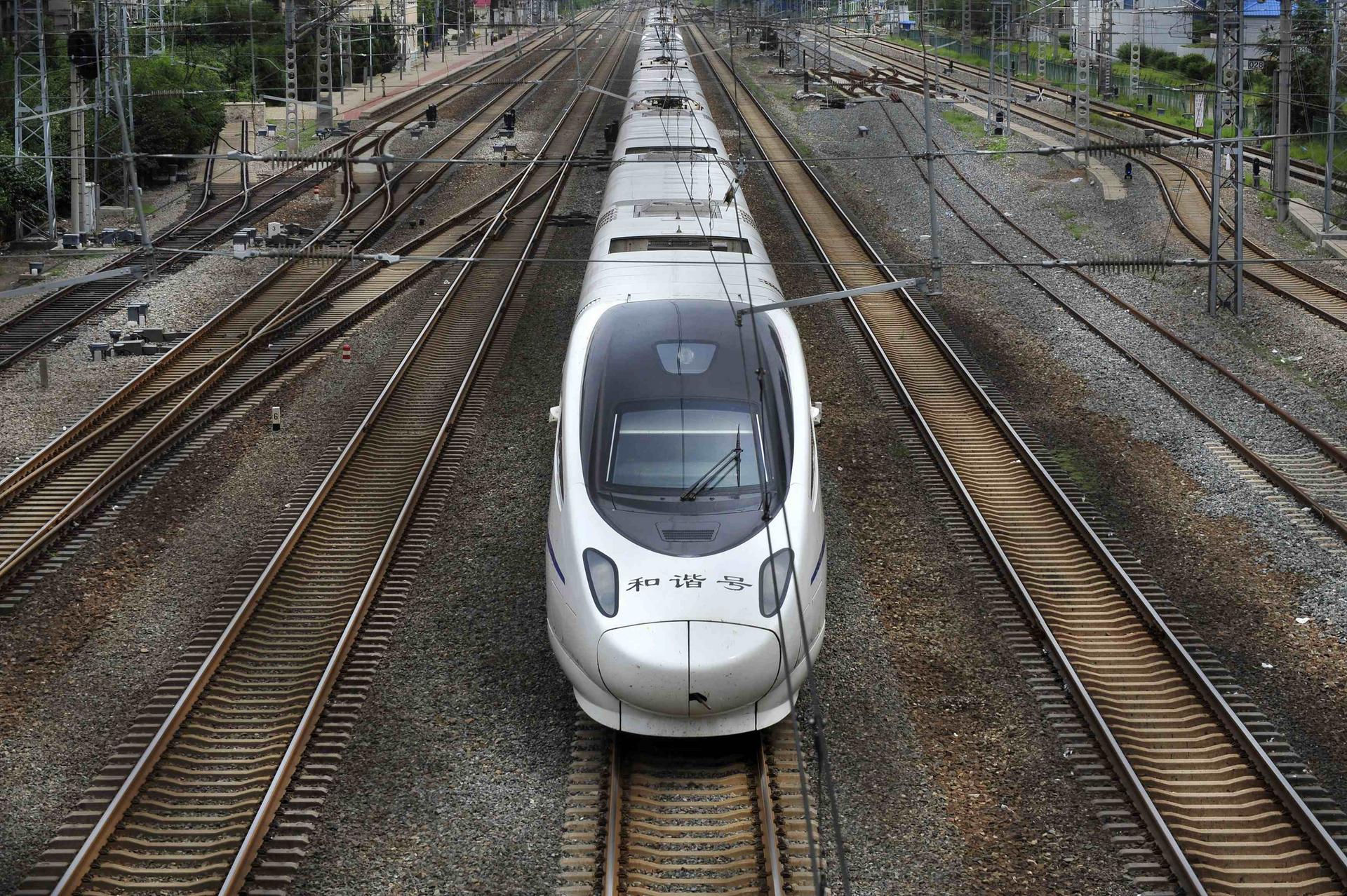 Investment in major railway projects is increasing as part of the mainland's stimulus policies aimed at boosting the economy. Photo: Reuters