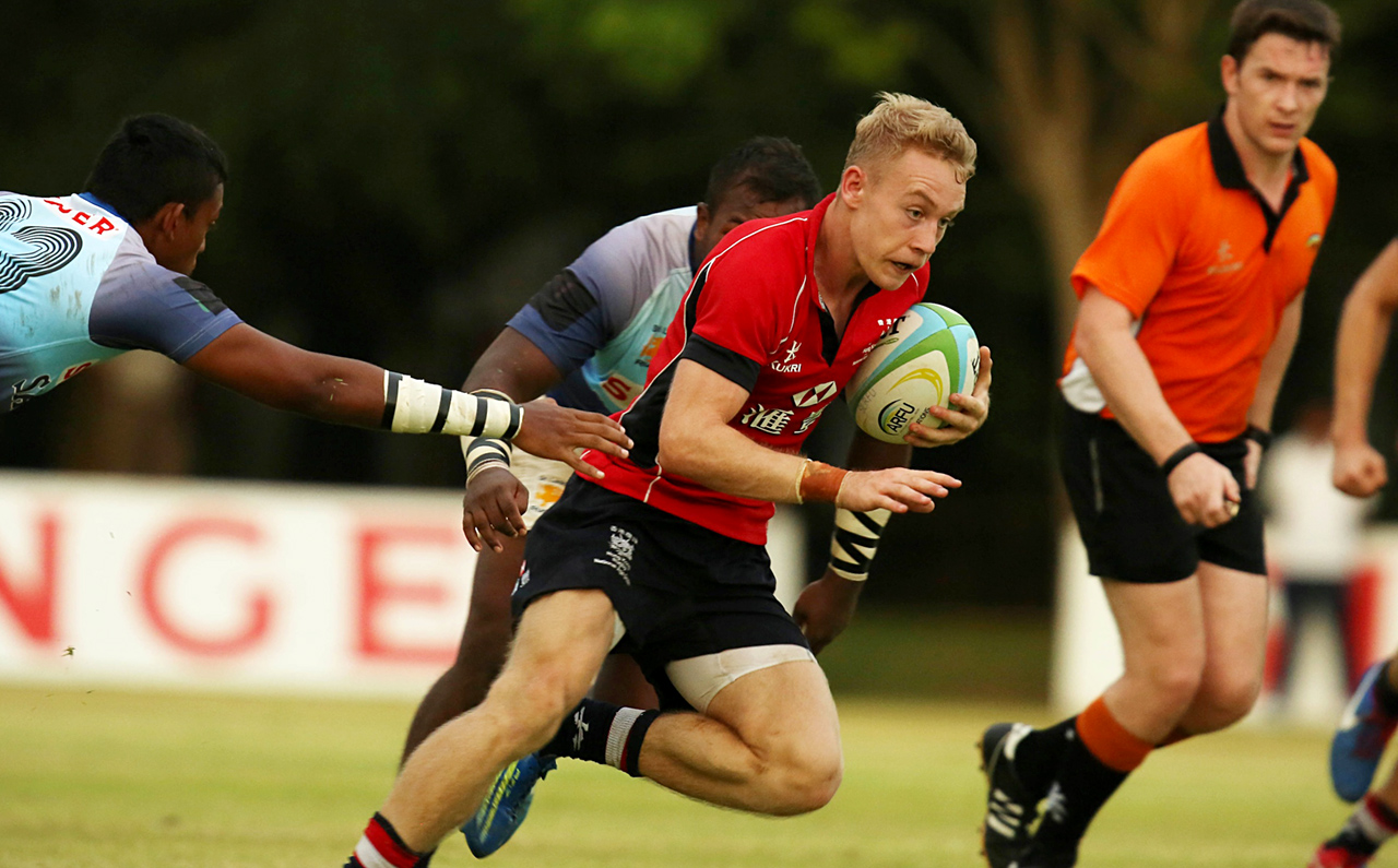 Scrum-half Matthew Worley makes a break on Wednesday during the ARFU Asian qualifier tournament for the 2015 IRB Junior World Rugby Trophy. Worley ran in three tries as Hong Kong eased past hosts Sri Lanka in Colombo. Photo: Dennis Muthuthantri for HKRFU