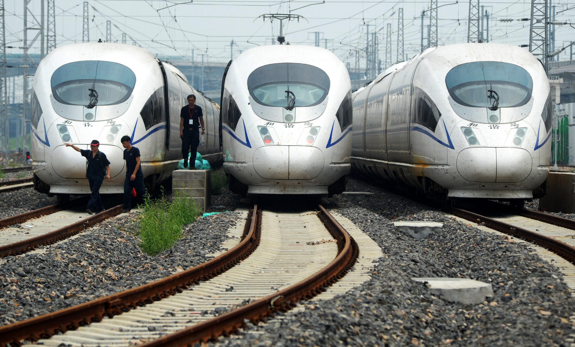 As rival mainland train makers, there has been fierce competition between CNR and CSR when bidding for overseas contracts. Photo: Xinhua