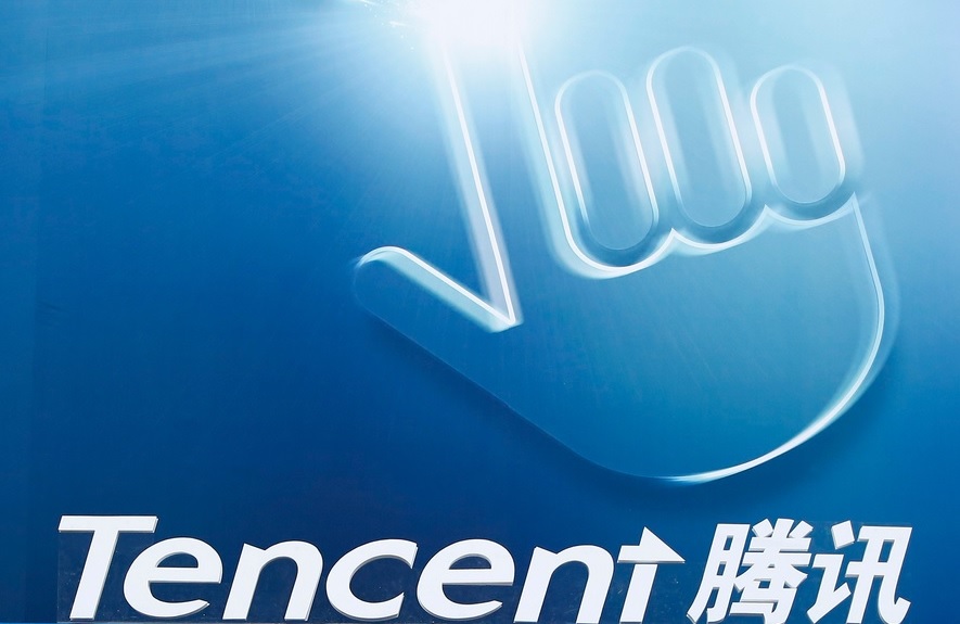 China's telcos slowly surrender their various traditional services like voice and text messaging to private companies like Tencent. Photo: Reuters