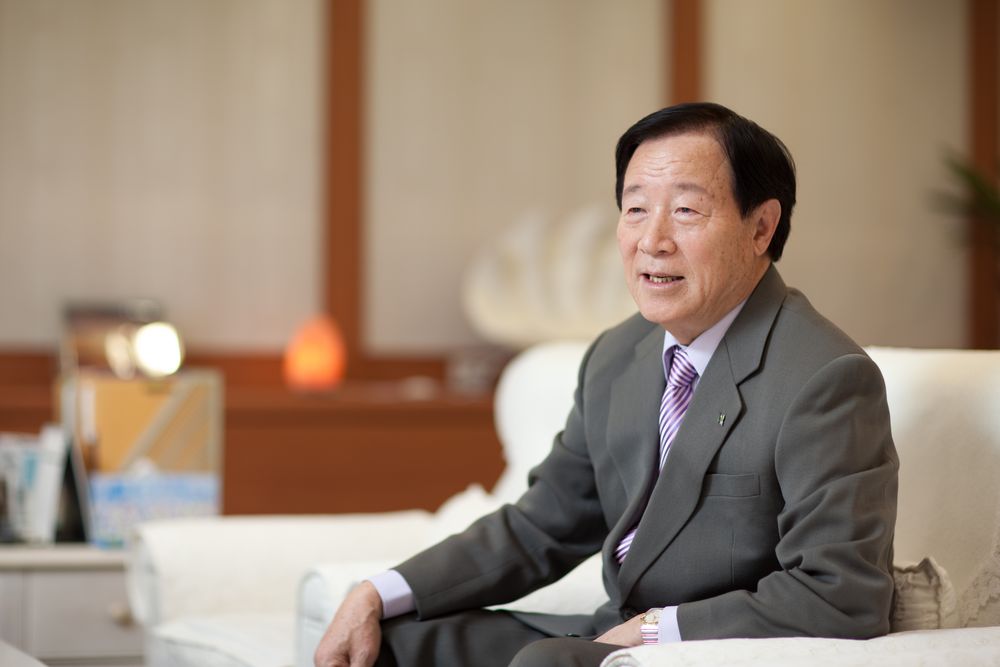 Hwang Kwang-ung, chairman and CEO