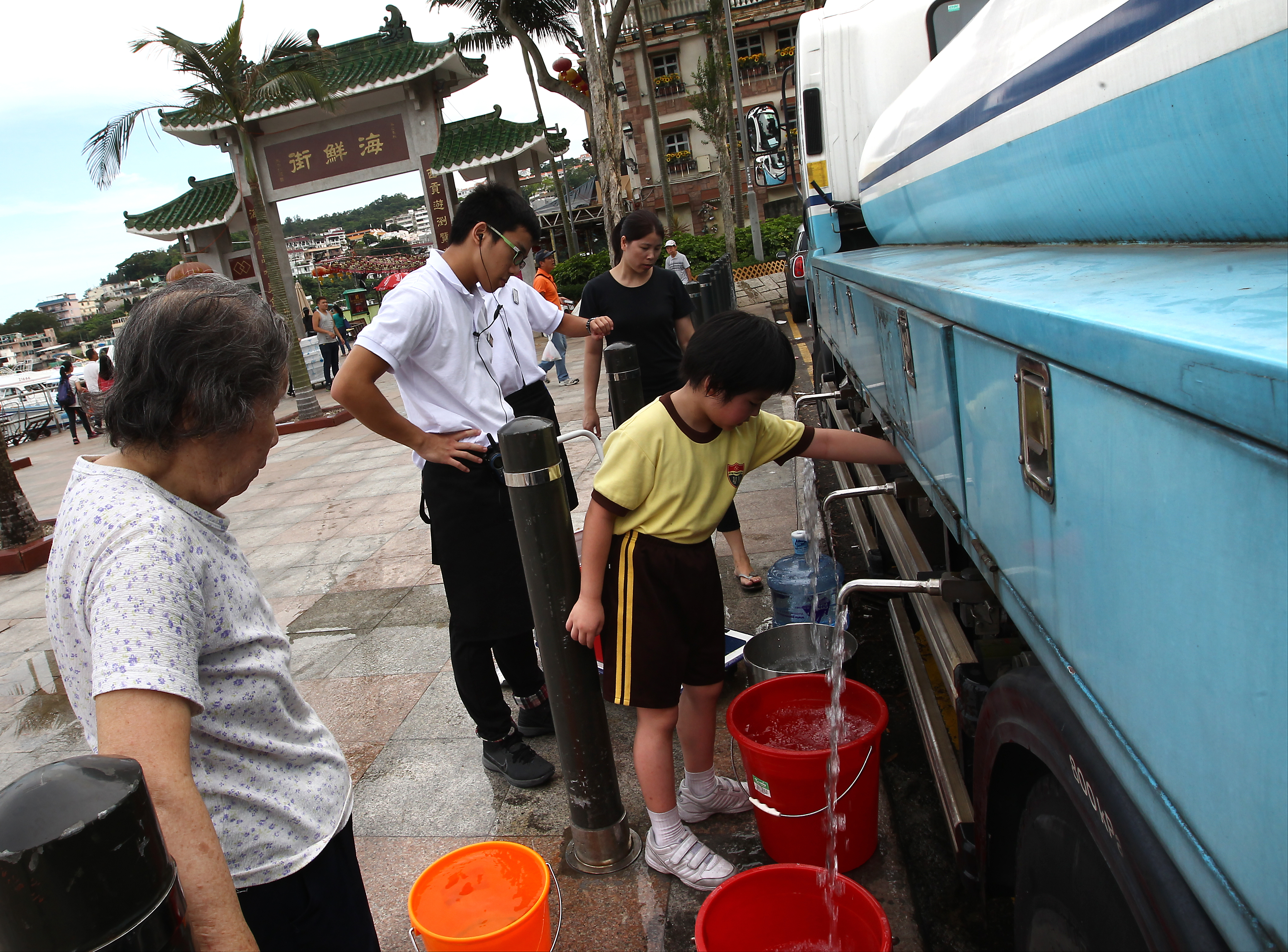 Hong Kong residents are used to plentiful water of good quality. But this comes at a price. Photo: Jonathan Wong