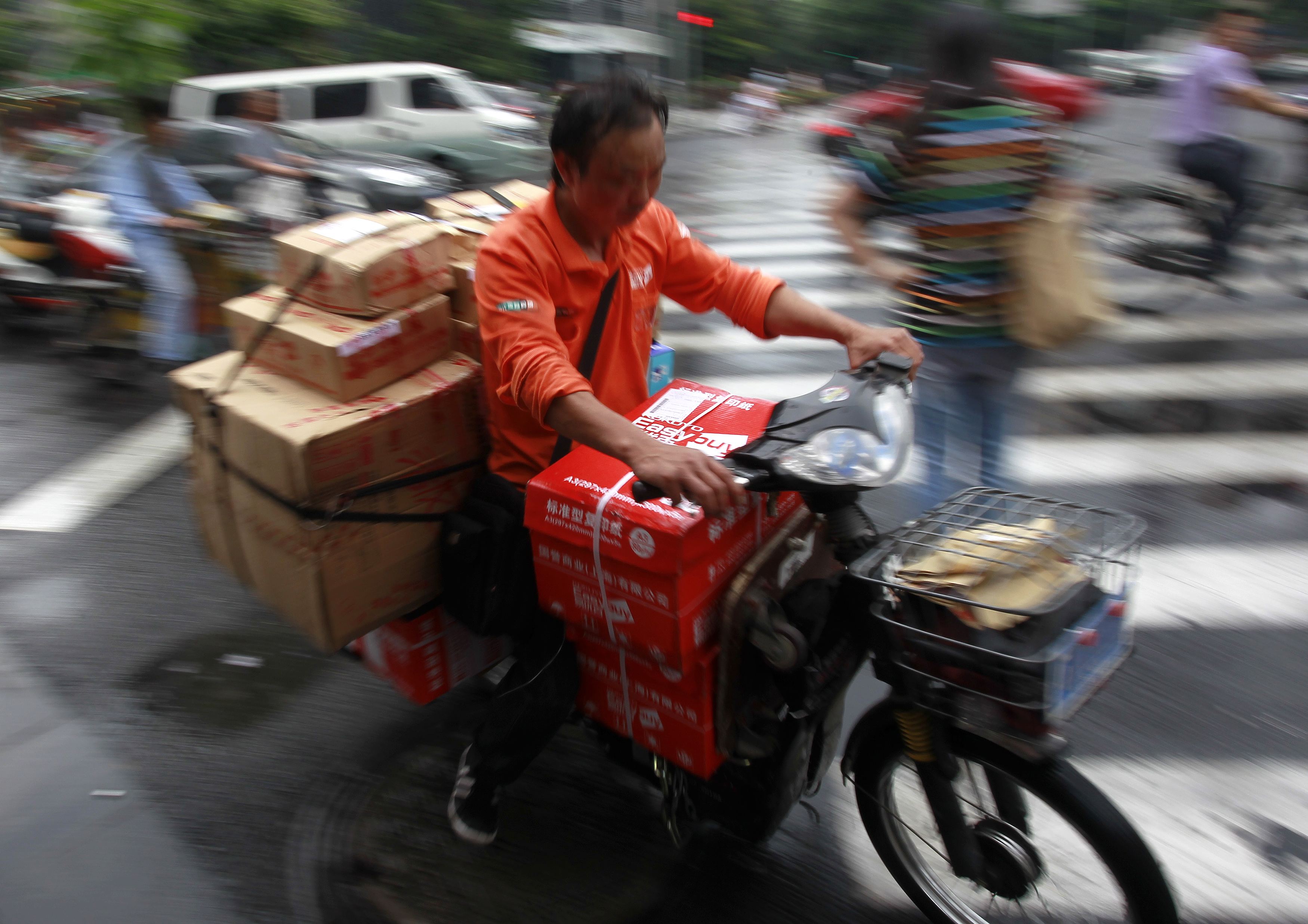Online-to-offline apps are big business in China. Photo: Reuters