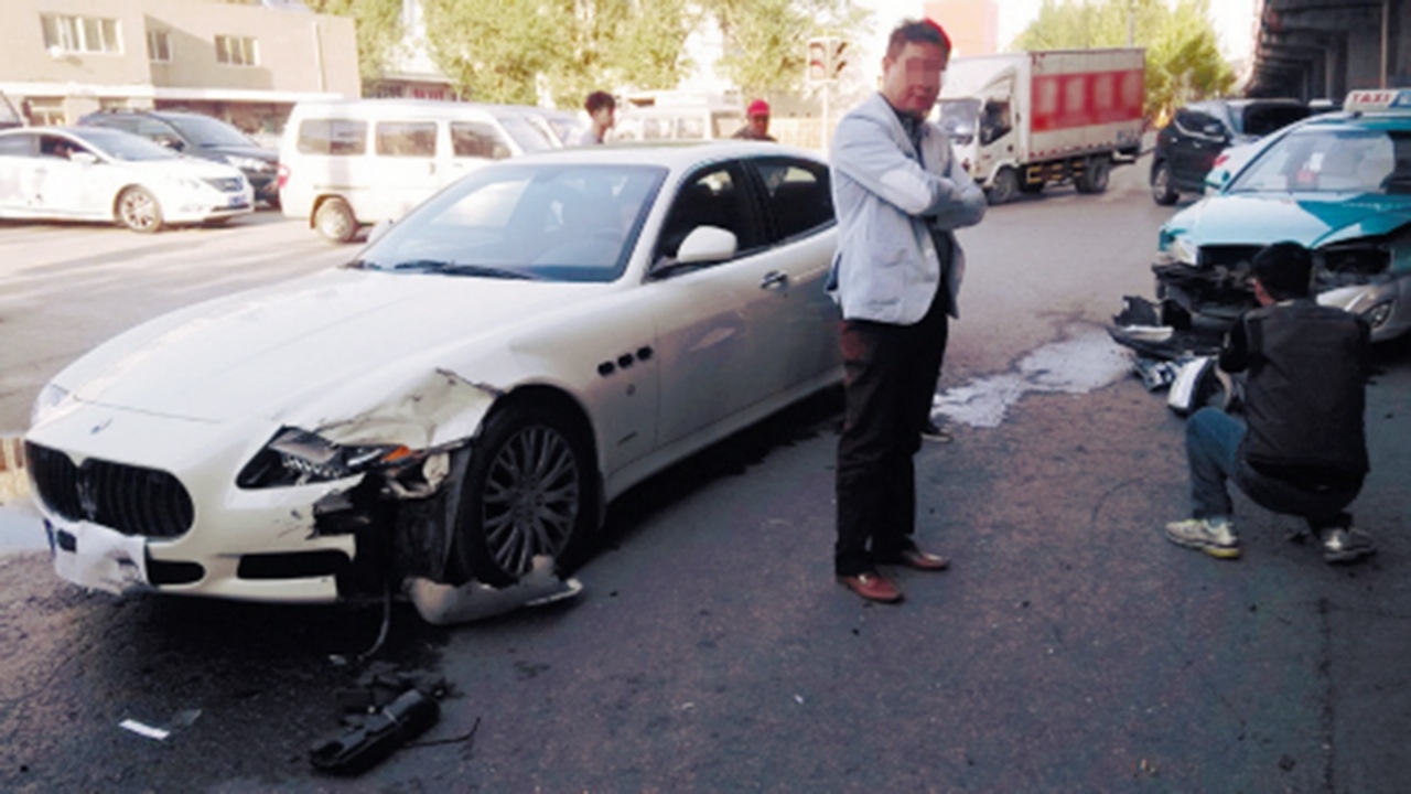 The driver of the Maserati said the damage to the car exceeded the other driver's insurance coverage. Photo: Weibo