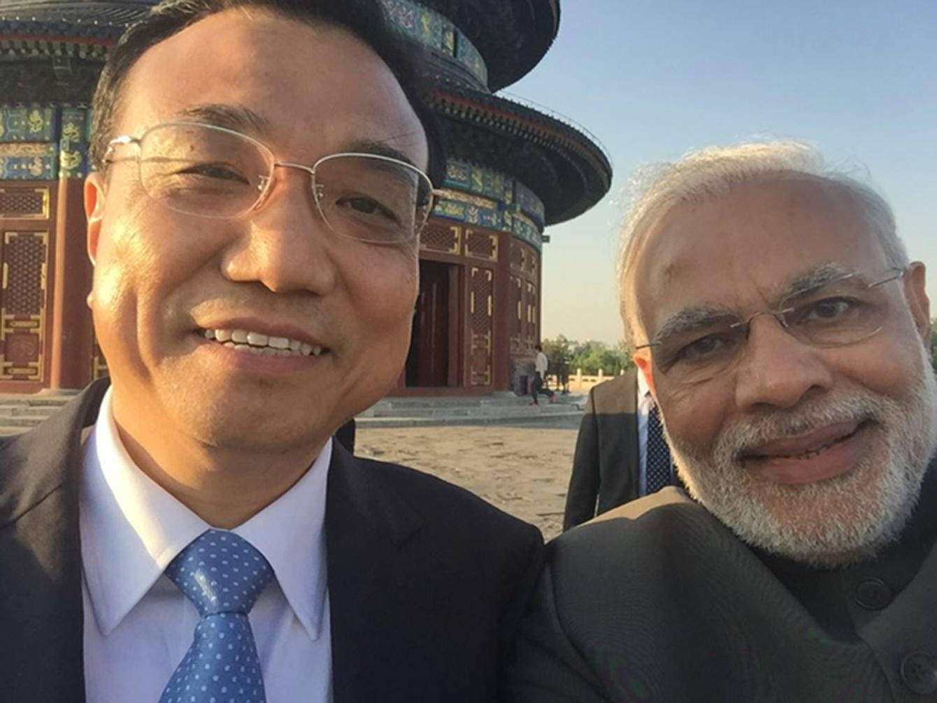 After a hard day's diplomacy, it's time for a selfie.